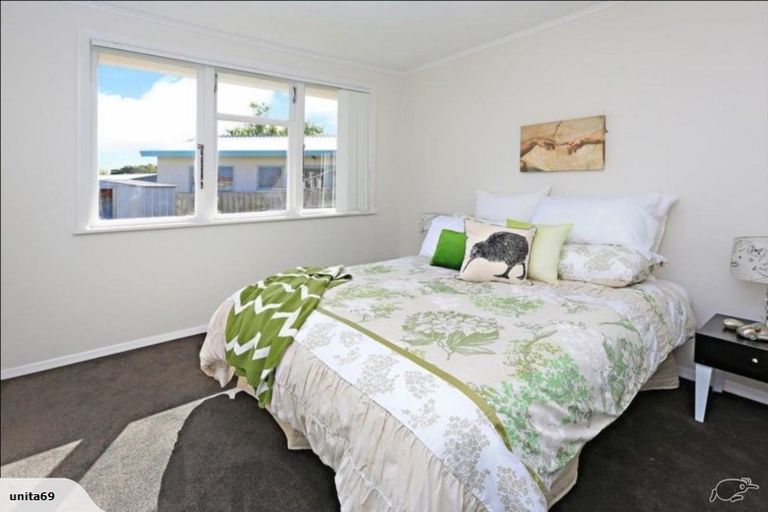 Photo of property in 7 Windrush Close, Mangere, Auckland, 2022