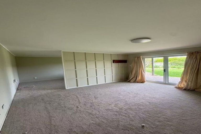 Photo of property in 5 Stapleford Crescent, Browns Bay, Auckland, 0630