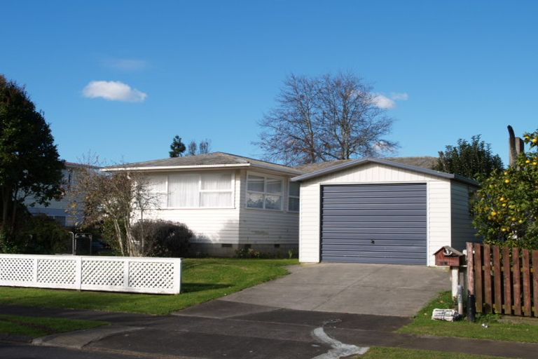Photo of property in 16 Appleby Place, Mangere East, Auckland, 2024