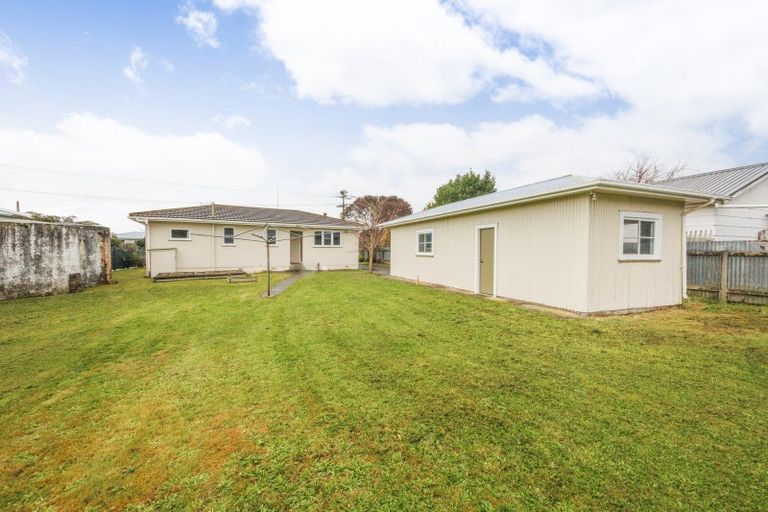 Photo of property in 12 Mersey Street, Rongotea, 4476