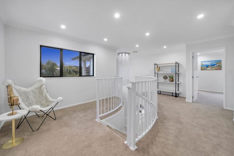 Photo of property in 29 Midhurst Avenue, Henderson, Auckland, 0612