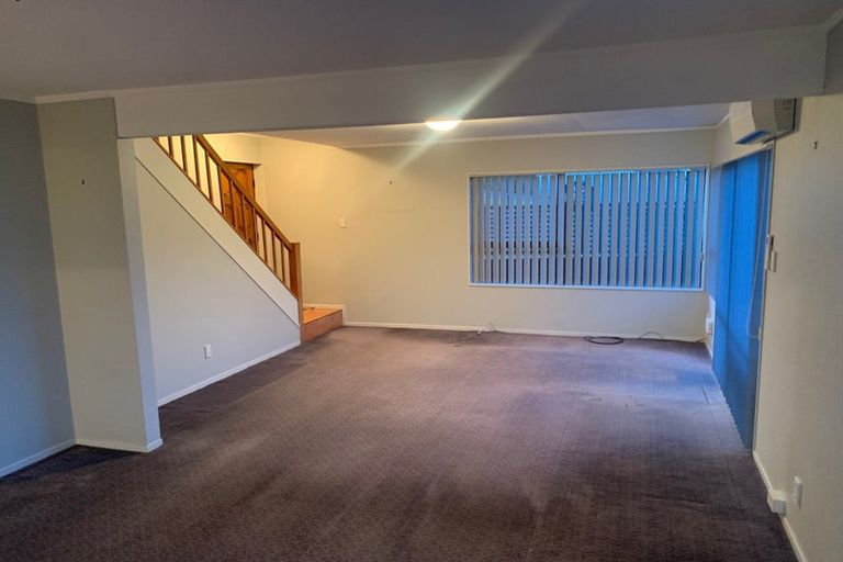 Photo of property in 1/165 Oaktree Avenue, Browns Bay, Auckland, 0630