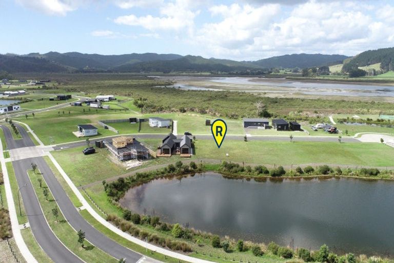 Photo of property in 106 Takapu Close, Matarangi, 3592