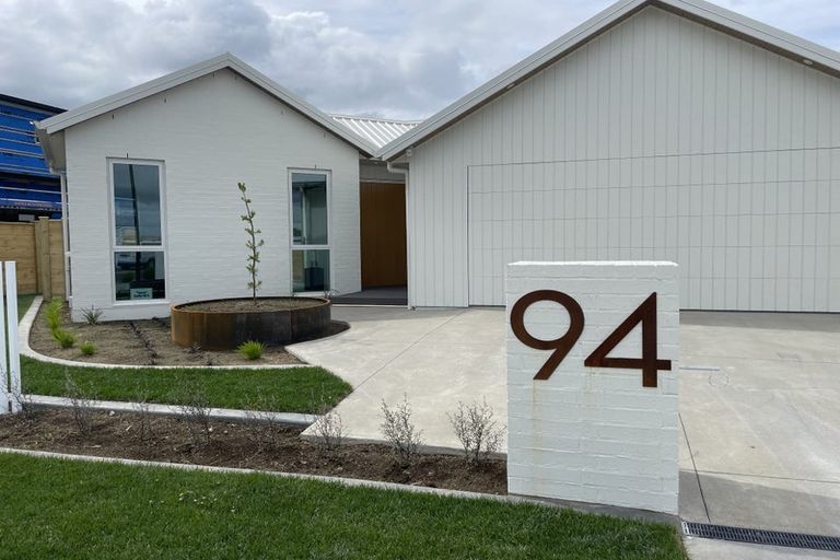 Photo of property in 94 Hugo Shaw Drive, Cambridge, 3434