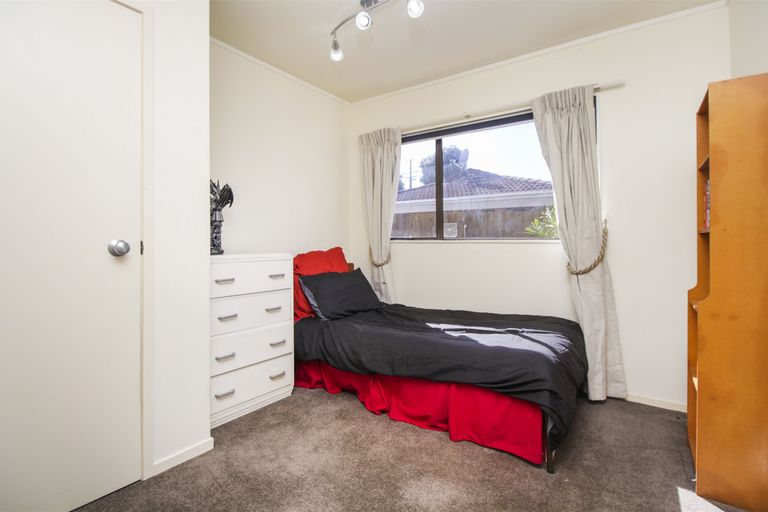 Photo of property in 164 Sturges Road, Henderson, Auckland, 0612