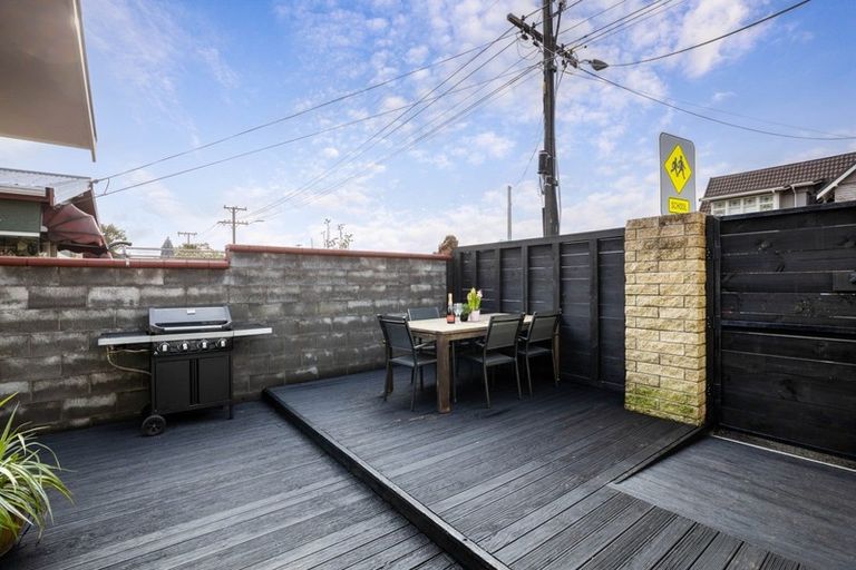 Photo of property in 78 Gover Street, New Plymouth, 4310