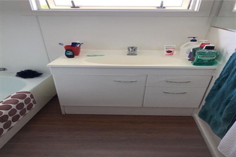 Photo of property in 2/101 Nelson Street, Howick, Auckland, 2014