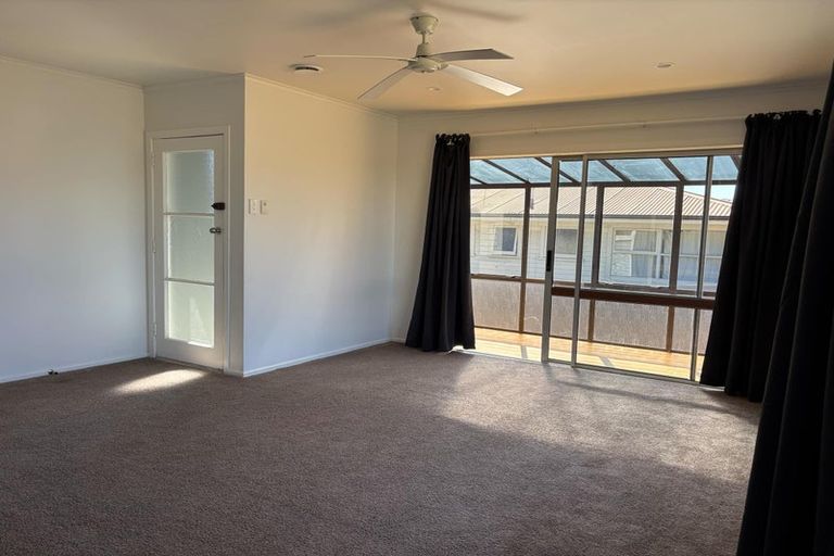 Photo of property in 8 Wanaka Place, Glenview, Hamilton, 3206