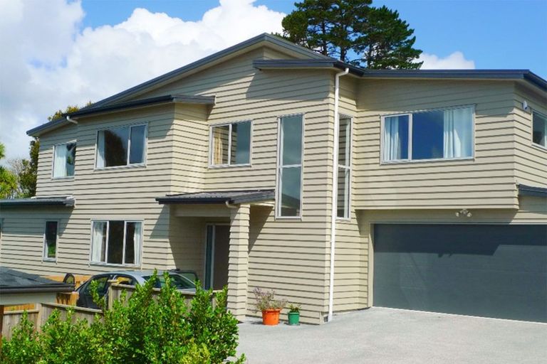 Photo of property in 42 Borneo Drive, Fairview Heights, Auckland, 0632