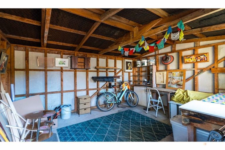 Photo of property in 15 Rugby Street, Waimate, 7924