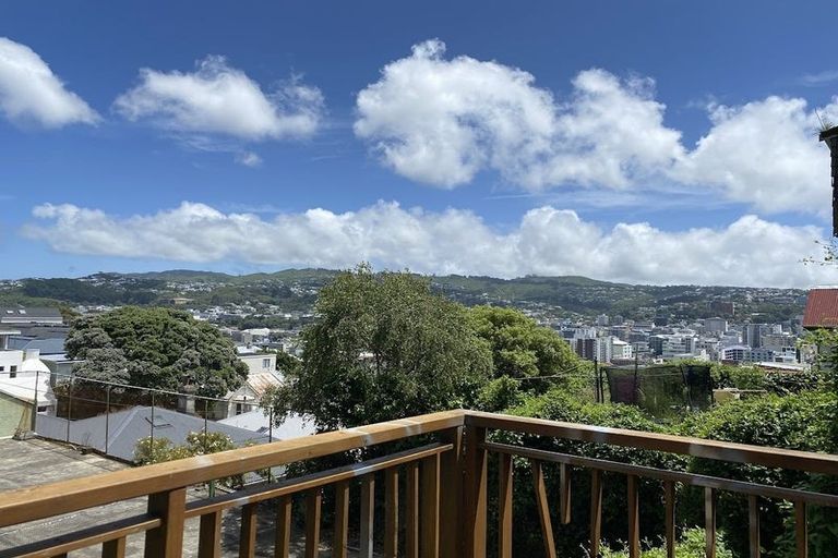 Photo of property in 107 Majoribanks Street, Mount Victoria, Wellington, 6011