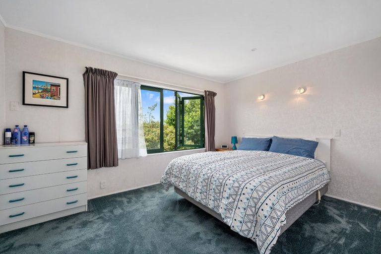 Photo of property in 26 Lingham Crescent, Torbay, Auckland, 0630