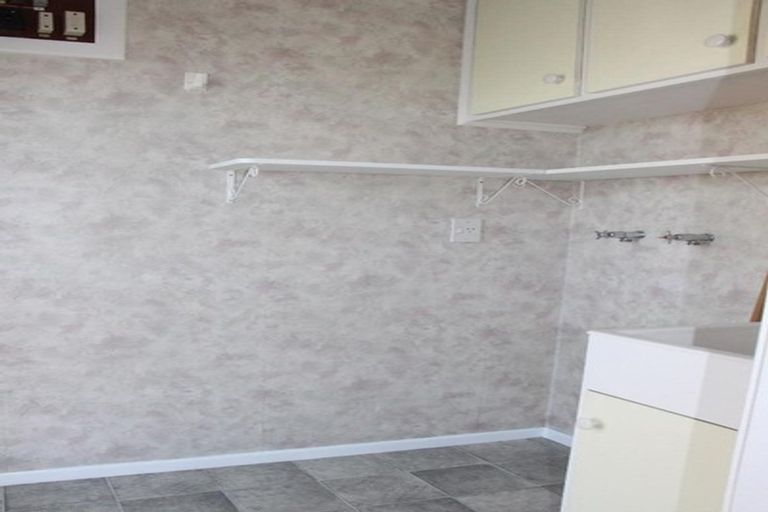 Photo of property in 2/17 Oxford Street, West End, Timaru, 7910