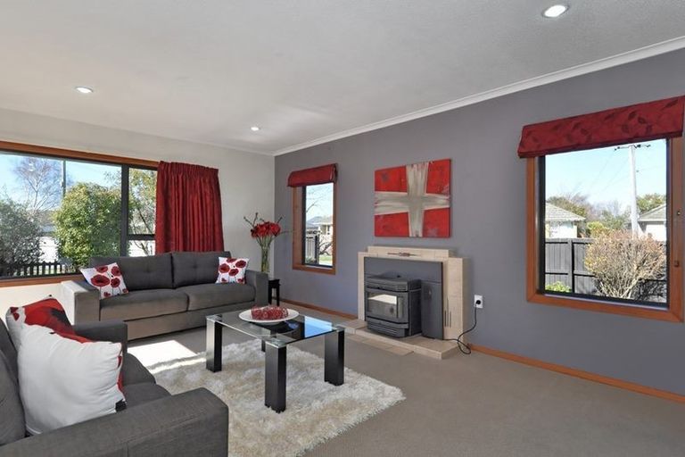 Photo of property in 17 Twyford Street, Bishopdale, Christchurch, 8053