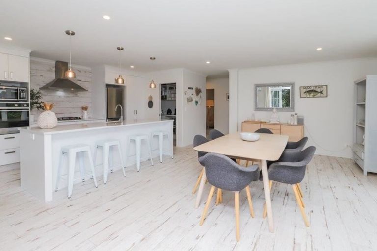 Photo of property in 49 Edgeview Crescent, Fitzroy, Hamilton, 3206