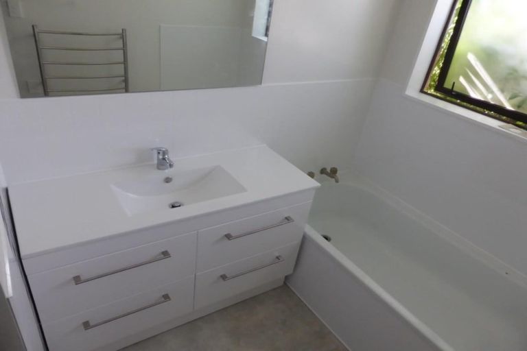 Photo of property in 1/18a Omega Place, Casebrook, Christchurch, 8051