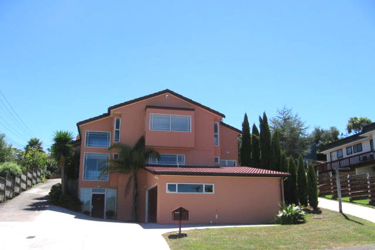 Photo of property in 2/19 Wolsley Avenue, Milford, Auckland, 0620