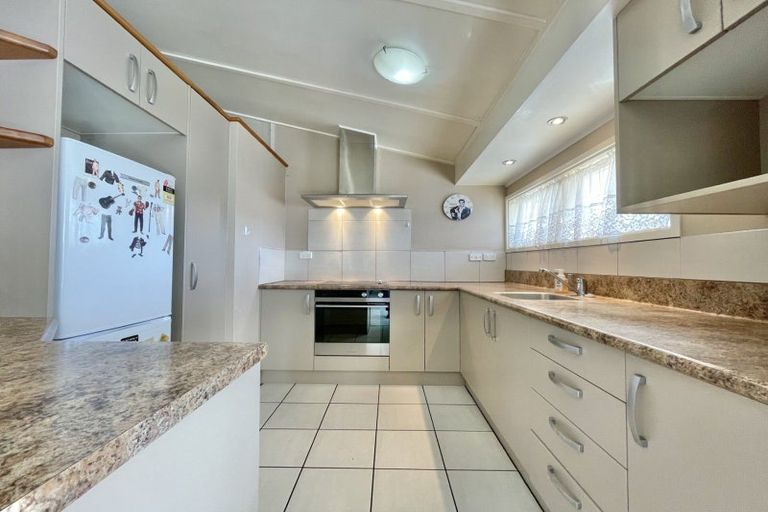 Photo of property in 2 Rimu Place, Tokoroa, 3420