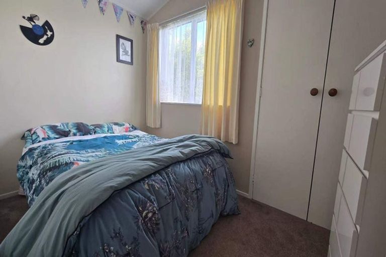 Photo of property in 6 Kekerenga Street, Strathmore Park, Wellington, 6022