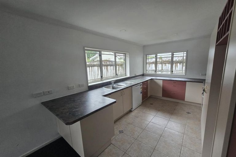 Photo of property in 31a Heretaunga Square, Silverstream, Upper Hutt, 5019