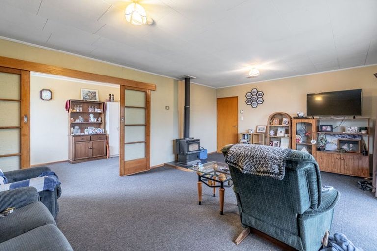 Photo of property in 17 Brooke Street, Heidelberg, Invercargill, 9812