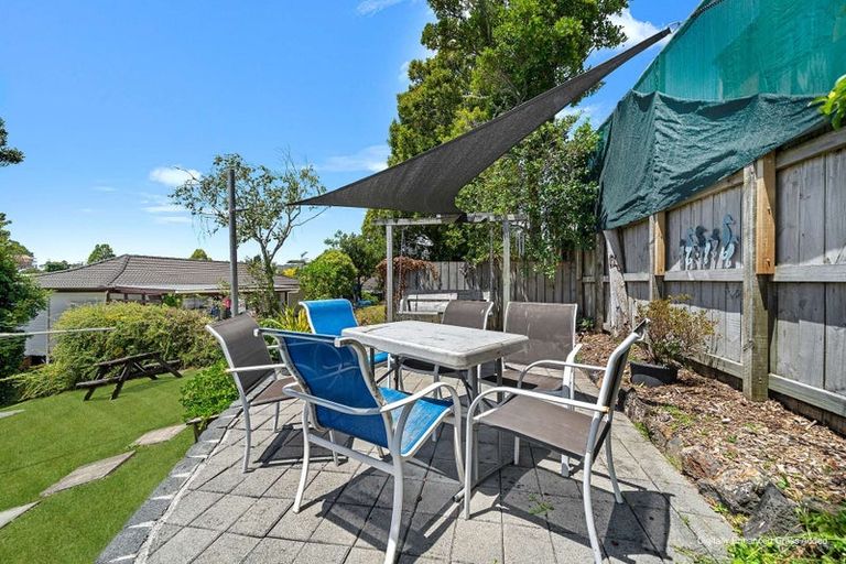 Photo of property in 10 Glucina Place, Glen Eden, Auckland, 0602