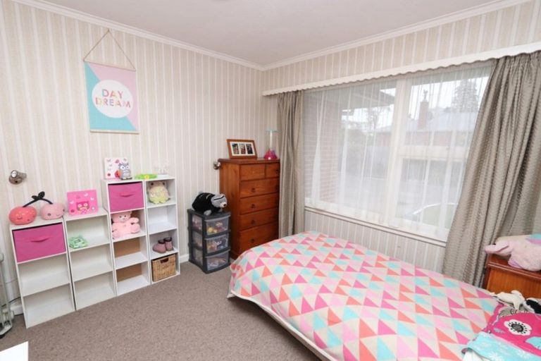 Photo of property in 18 Burnett Street, Ashburton, 7700