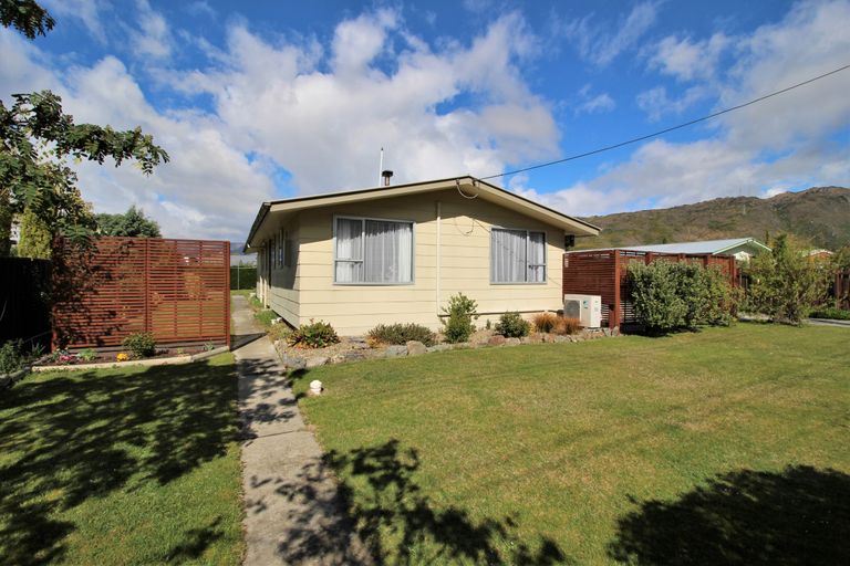 Photo of property in 73 Hazlett Street, Clyde, 9330