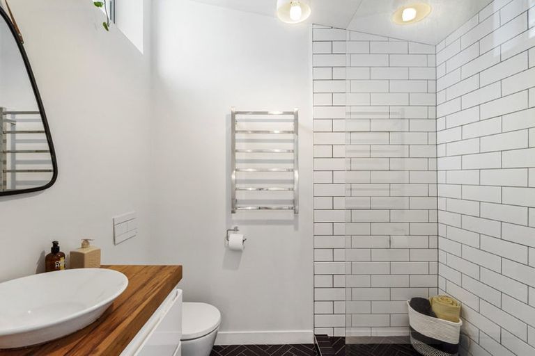 Photo of property in 8 Willow Avenue, Birkenhead, Auckland, 0626