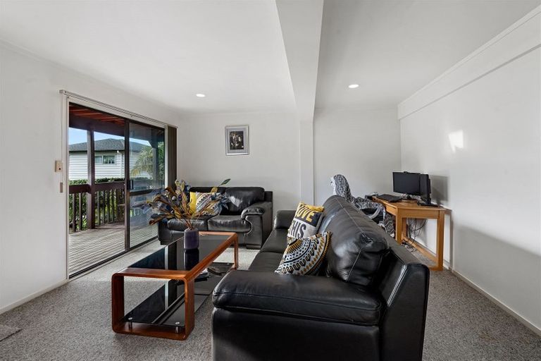 Photo of property in 34 Archers Road, Glenfield, Auckland, 0629