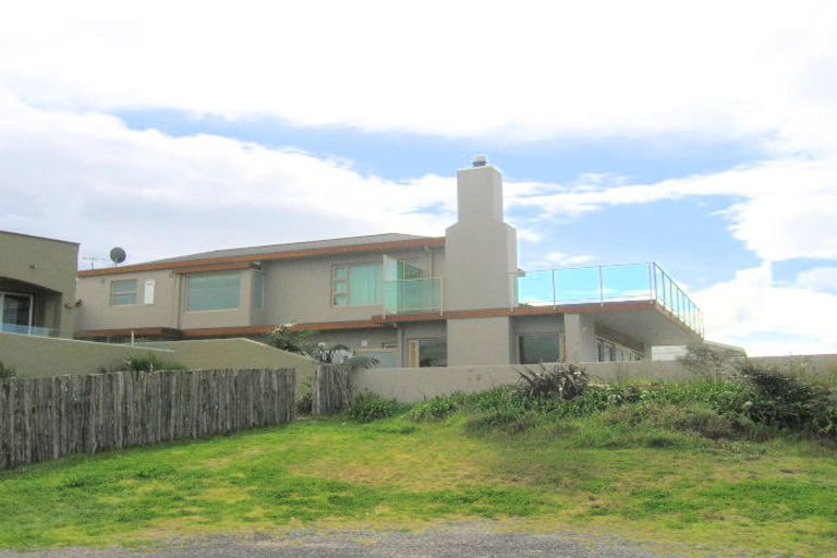 Photo of property in 217 Esplanade Drive, Whangamata, 3620