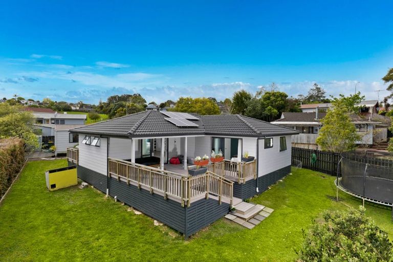 Photo of property in 125 Solar Road, Glen Eden, Auckland, 0602