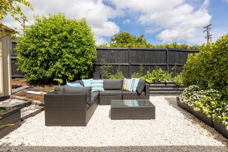 Photo of property in 74 Bleakhouse Road, Howick, Auckland, 2014