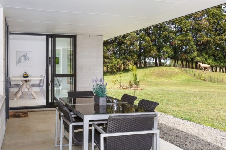 Photo of property in 199 Glenbrook Waiuku Road, Glenbrook, 2681