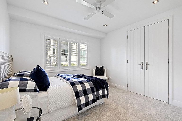 Photo of property in 270 Hurstmere Road, Takapuna, Auckland, 0622