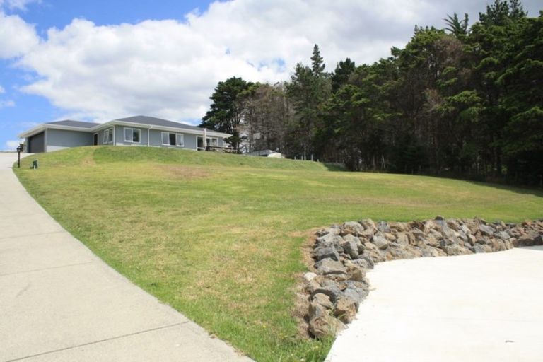 Photo of property in 10 Kuaka Crescent, Mangawhai, 0505