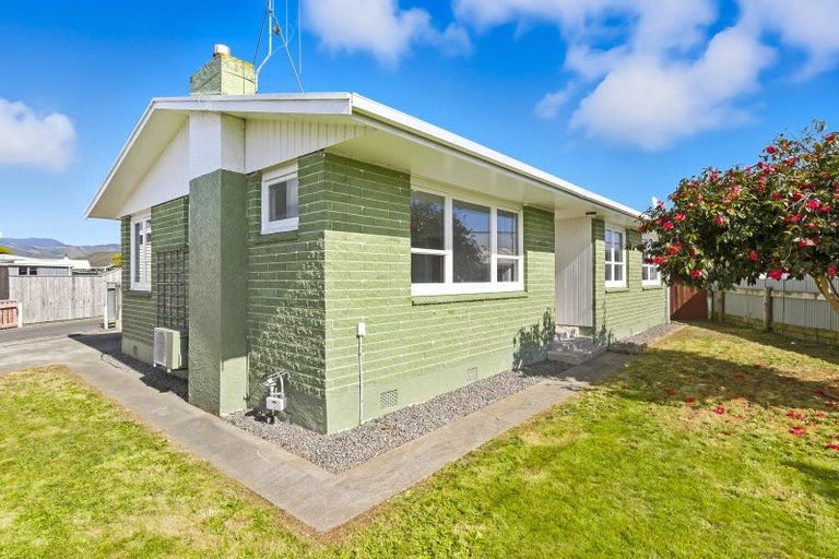 Photo of property in 4 Ross Street, Levin, 5510