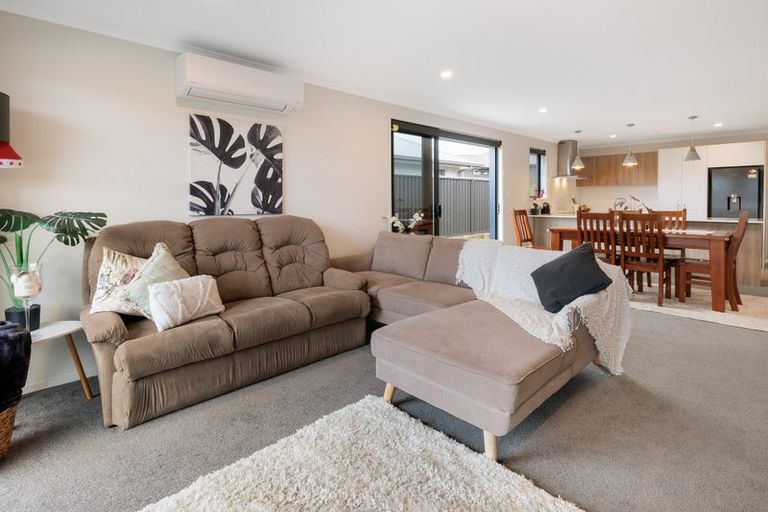 Photo of property in 2b Kauri Lane, Omokoroa, 3114