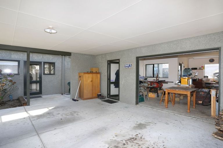 Photo of property in 6 Worsfold Lane, Terrace End, Palmerston North, 4410