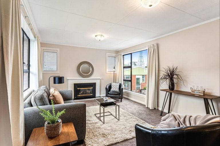 Photo of property in 111 Centennial Avenue, Helensburgh, Dunedin, 9010