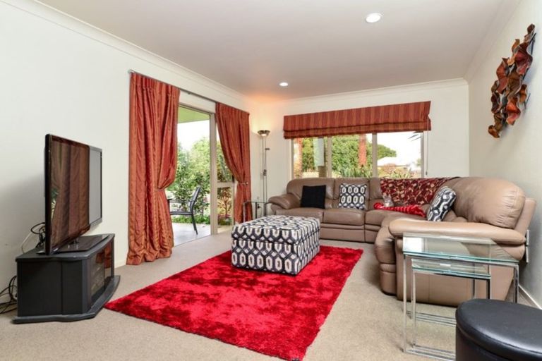 Photo of property in 18 Gilbert Court, Rototuna, Hamilton, 3210