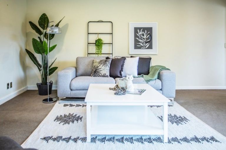 Photo of property in 25 Cascade Way, Paraparaumu, 5032