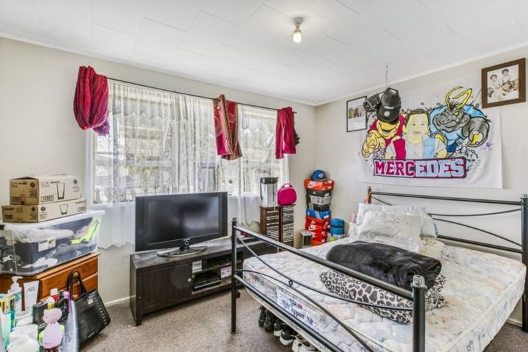 Photo of property in 43 Othello Drive, Clover Park, Auckland, 2023