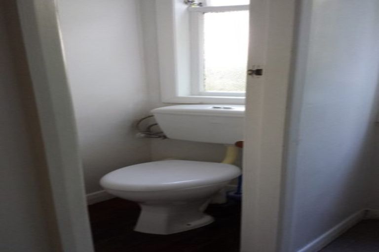 Photo of property in 43b Baroda Street, Khandallah, Wellington, 6035