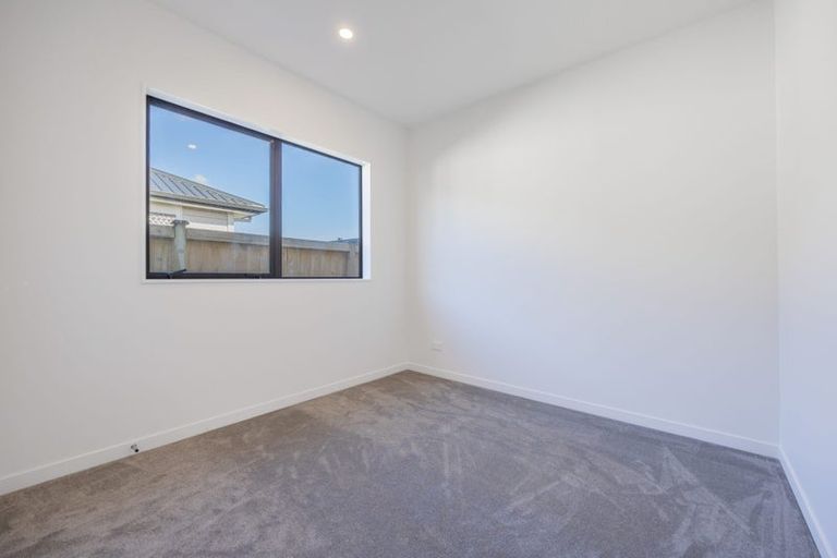 Photo of property in 23 Babina Avenue, Kumeu, 0810