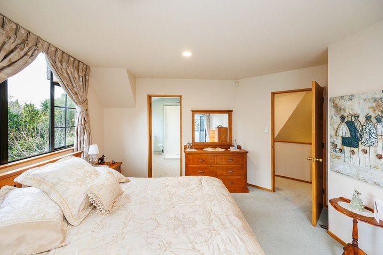 Photo of property in 12a Montgomery Terrace, Hokowhitu, Palmerston North, 4410