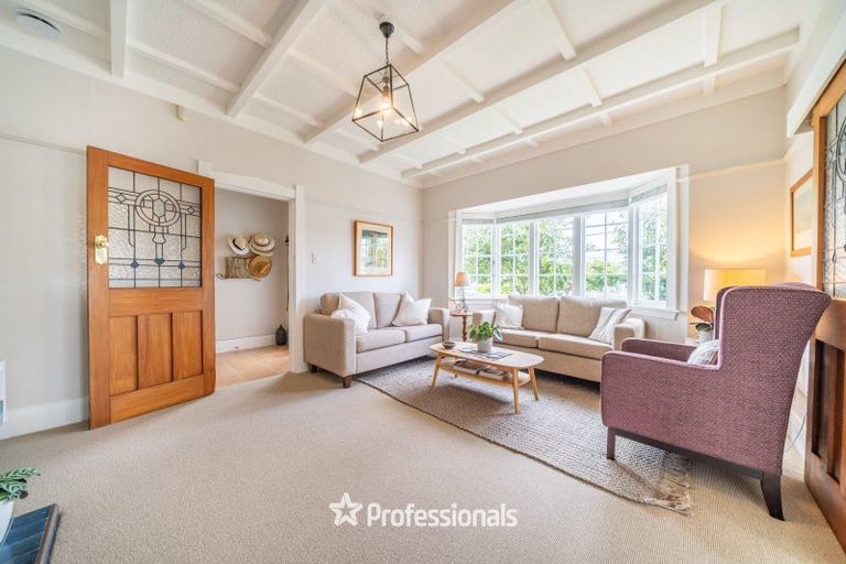 Photo of property in 2 Ropata Crescent, Boulcott, Lower Hutt, 5010