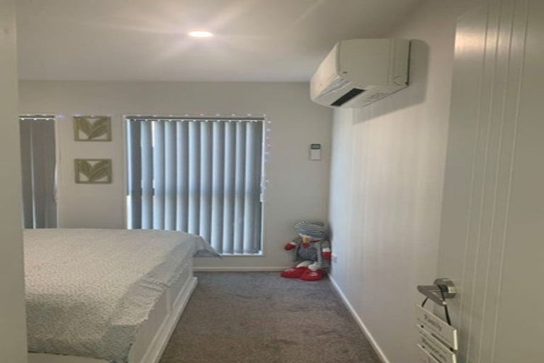 Photo of property in 10 Bliss Court, Takanini, 2110