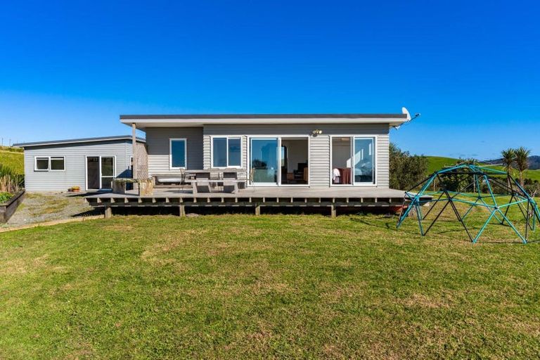 Photo of property in 1645 Matapouri Road, Matapouri, Whangarei, 0173