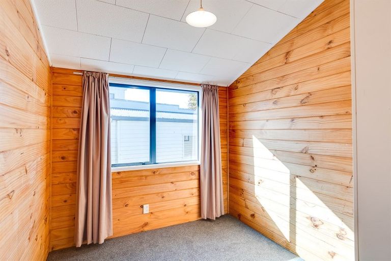 Photo of property in 42 Bledisloe Road, Maraenui, Napier, 4110